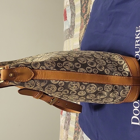 Dooney & Bourke Bubble Logo Print w/Dustbag - Picture 15 of 15
